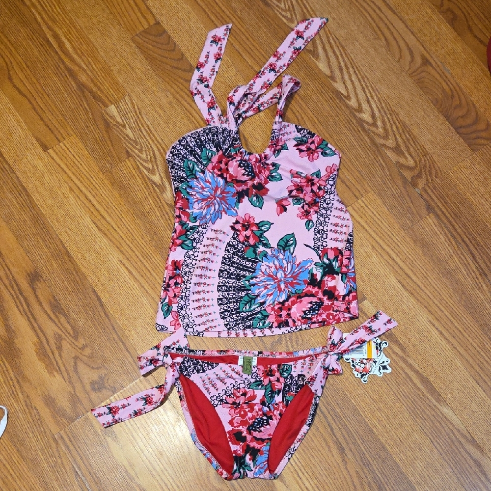 BECCA Pink and Red 2 Peice Bikini with Bold Design